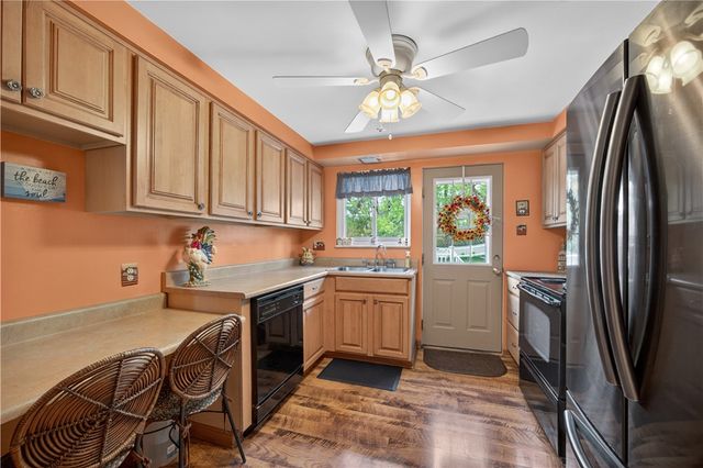 53 Oregon Trail, Bethel Park, PA 15102
