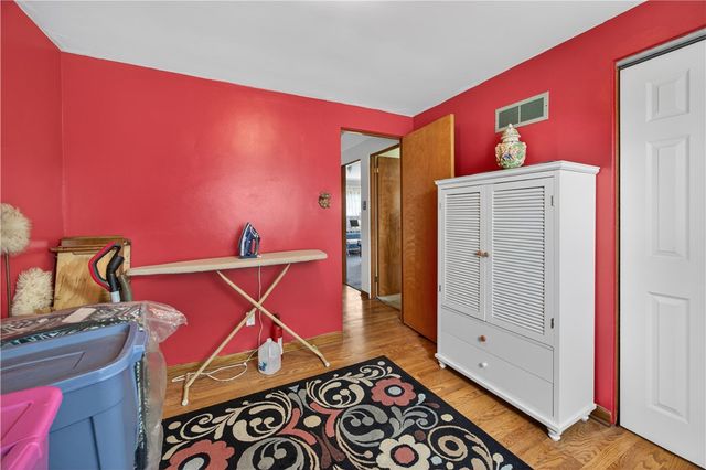 53 Oregon Trail, Bethel Park, PA 15102