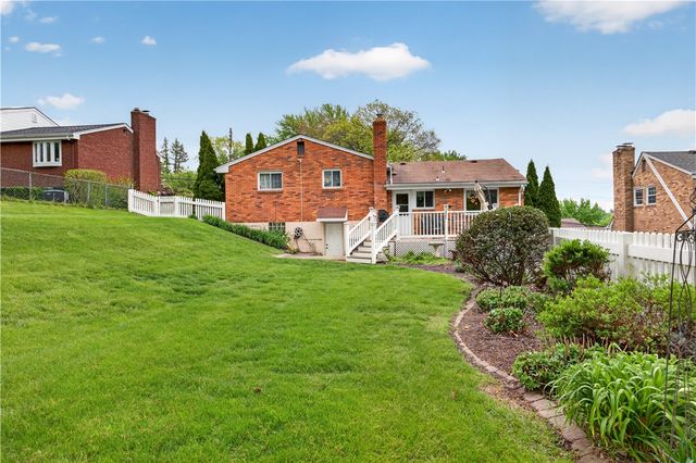 53 Oregon Trail, Bethel Park, PA 15102