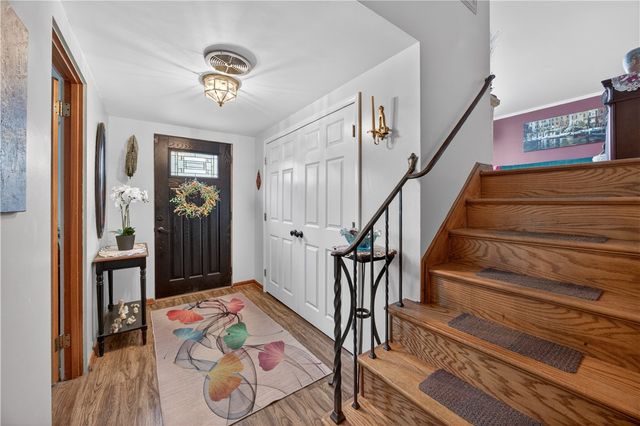 53 Oregon Trail, Bethel Park, PA 15102