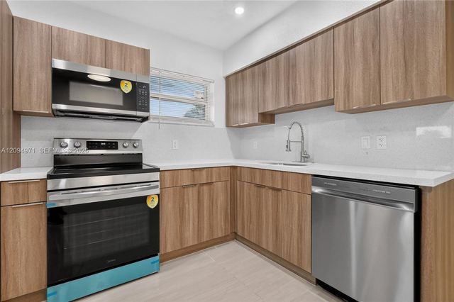 1740 Funston Street 8, Hollywood, FL 33020