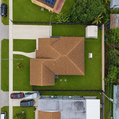 1081 NW 198th St, Miami Gardens, FL 33169