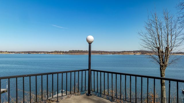 57450 E Hwy 125 560, Monkey Island, OK 74331