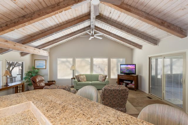 57450 E Hwy 125 560, Monkey Island, OK 74331