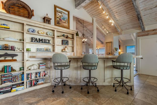 57450 E Hwy 125 560, Monkey Island, OK 74331