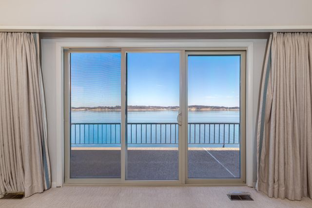 57450 E Hwy 125 560, Monkey Island, OK 74331