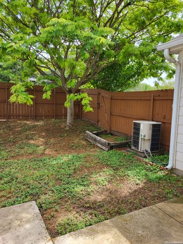 4163 St Charles Bay, San Antonio, TX 78229