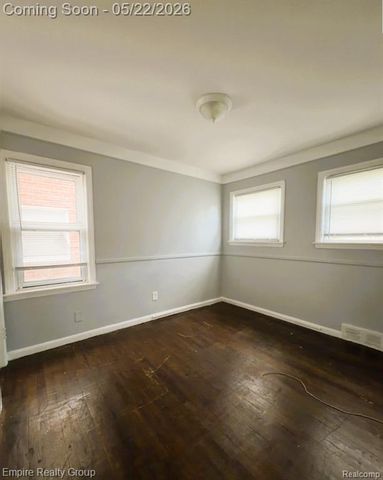 19376 Dale Street, Detroit, MI 48219