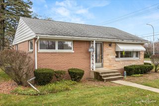 1103 Hiawatha Drive, Elgin, IL 60120