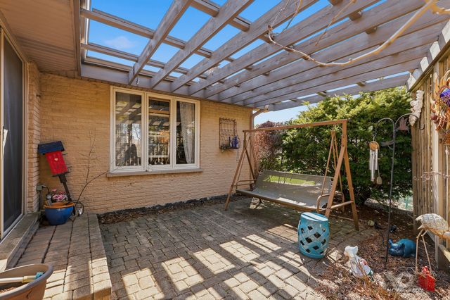 15150 Teebrook Drive, Orland Park, IL 60462