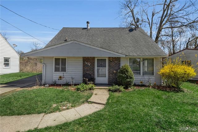1459 Wyoming Avenue, Niagara Falls, NY 14305