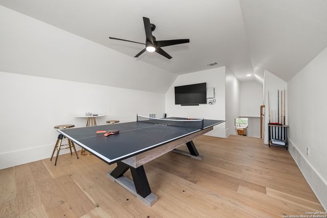 211 SPACIOUS SKY, San Antonio, TX 78260