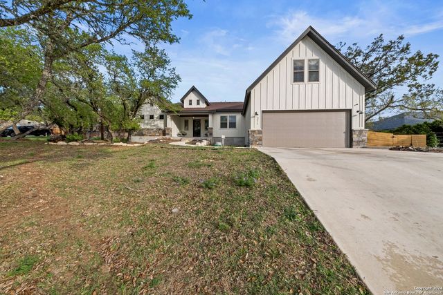 211 SPACIOUS SKY, San Antonio, TX 78260