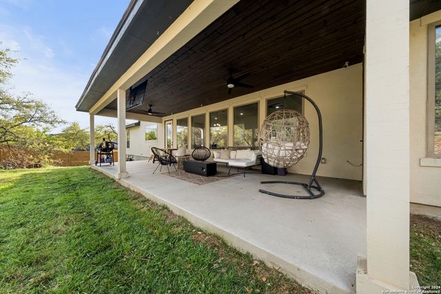 211 SPACIOUS SKY, San Antonio, TX 78260