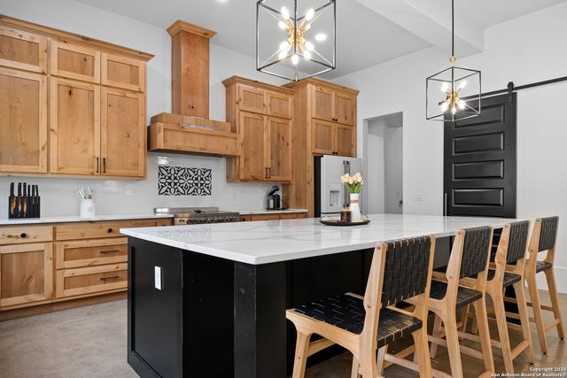 211 SPACIOUS SKY, San Antonio, TX 78260
