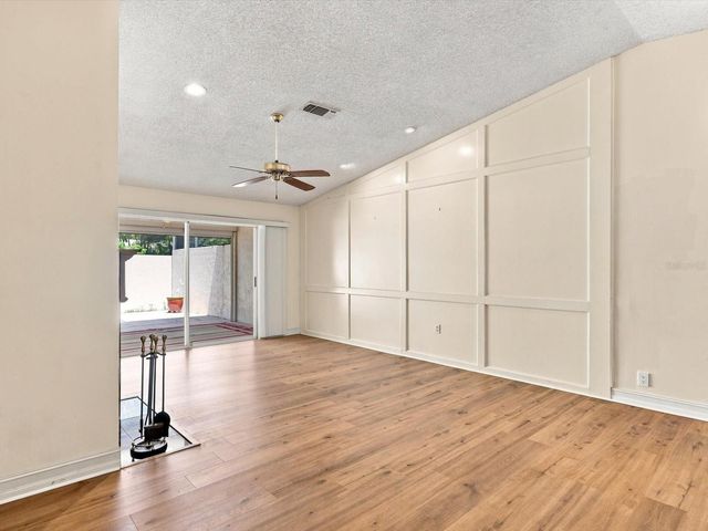 5381 KELLY DRIVE 15, Sarasota, FL 34233