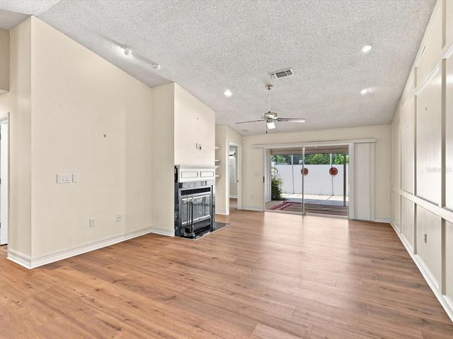5381 KELLY DRIVE 15, Sarasota, FL 34233