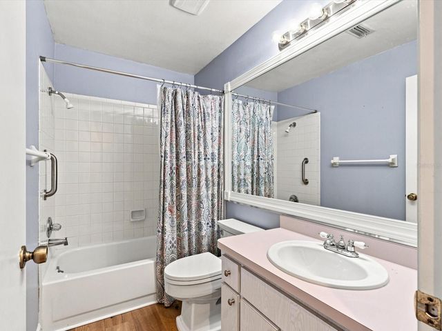 5381 KELLY DRIVE 15, Sarasota, FL 34233