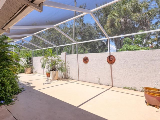 5381 KELLY DRIVE 15, Sarasota, FL 34233