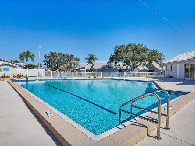 5381 KELLY DRIVE 15, Sarasota, FL 34233