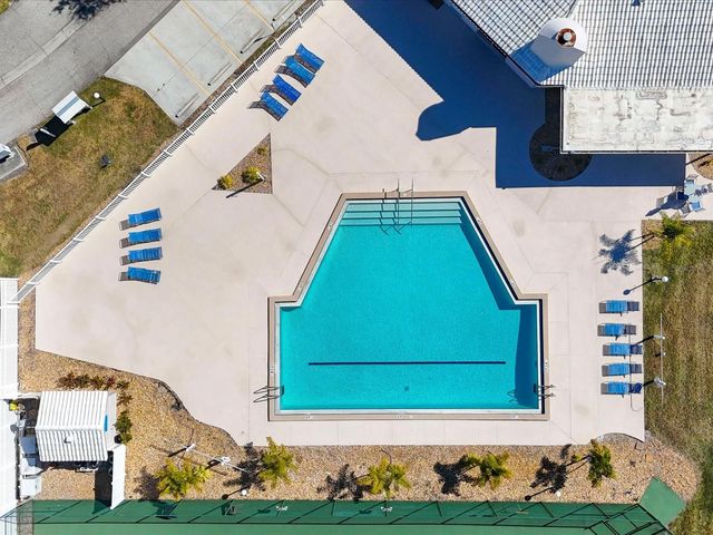 5381 KELLY DRIVE 15, Sarasota, FL 34233
