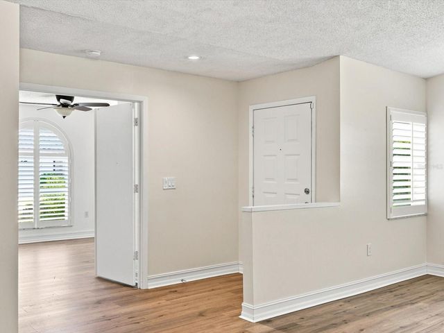 5381 KELLY DRIVE 15, Sarasota, FL 34233