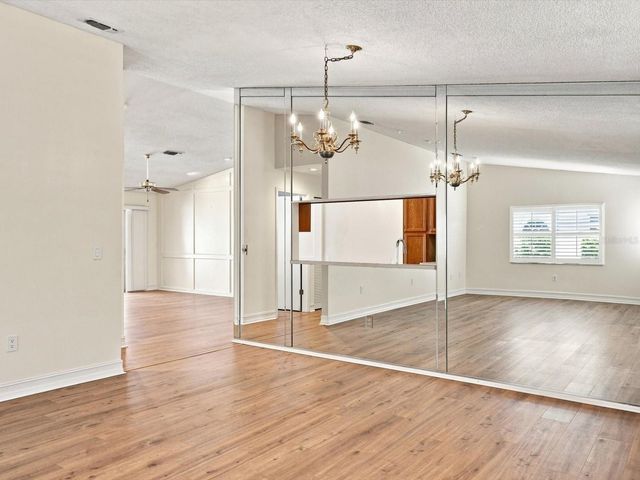5381 KELLY DRIVE 15, Sarasota, FL 34233