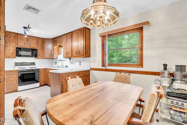 99 Cedar Swamp Road, Jackson, NJ 08527