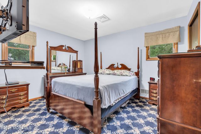99 Cedar Swamp Road, Jackson, NJ 08527