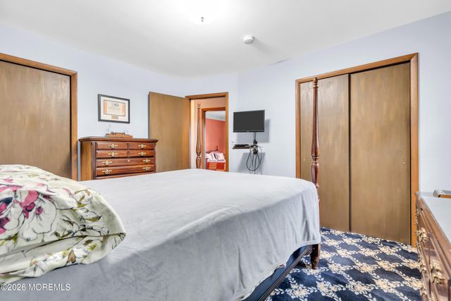 99 Cedar Swamp Road, Jackson, NJ 08527