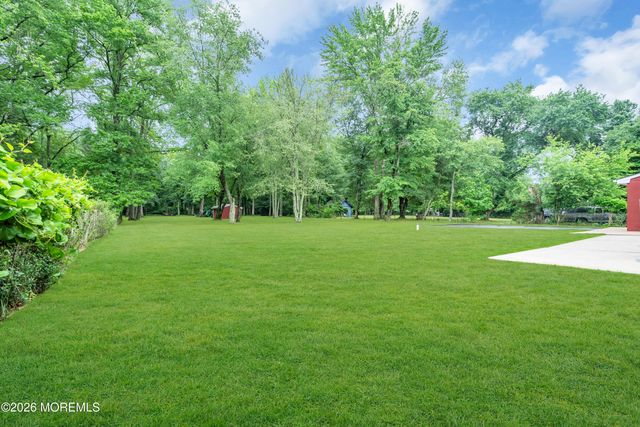 99 Cedar Swamp Road, Jackson, NJ 08527