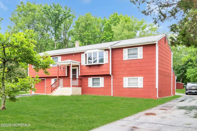 99 Cedar Swamp Road, Jackson, NJ 08527
