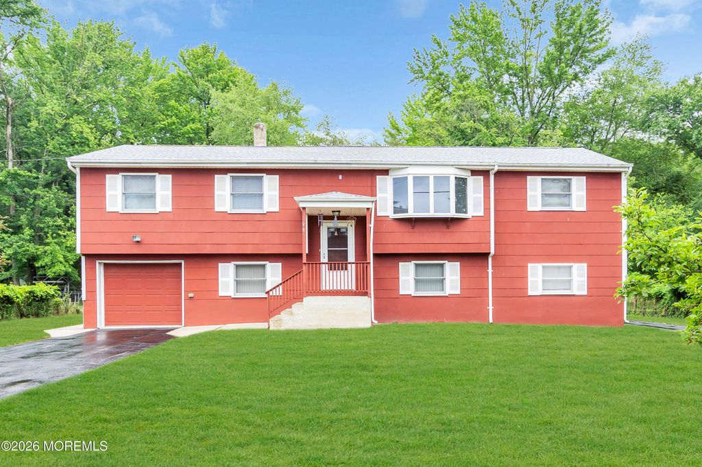 99 Cedar Swamp Road, Jackson, NJ 08527