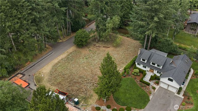 420 SE Sycamore Lane, Issaquah, WA 98027
