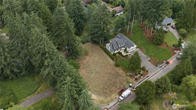 420 SE Sycamore Lane, Issaquah, WA 98027