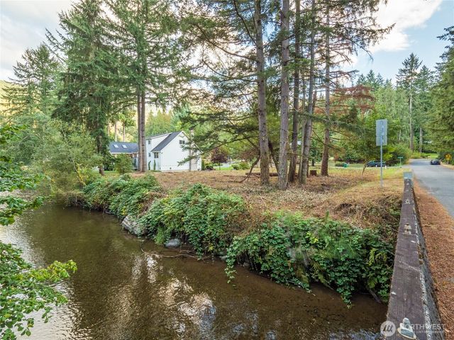 420 SE Sycamore Lane, Issaquah, WA 98027