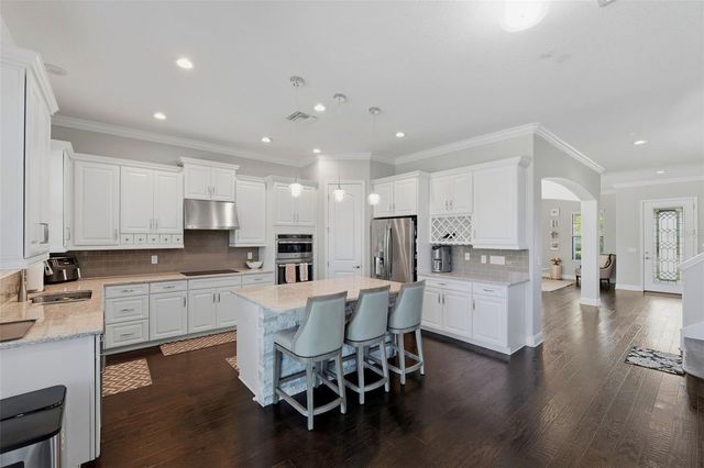 5157 LAKECASTLE DRIVE, Tampa, FL 33624