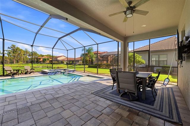 5157 LAKECASTLE DRIVE, Tampa, FL 33624