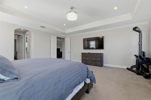 5157 LAKECASTLE DRIVE, Tampa, FL 33624
