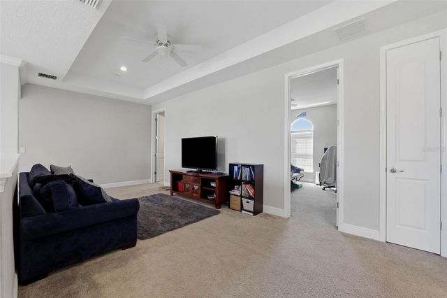 5157 LAKECASTLE DRIVE, Tampa, FL 33624