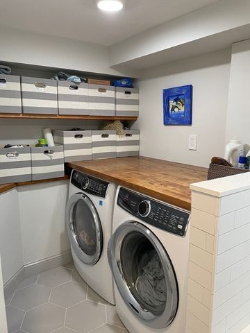 49 Albion St 1, Somerville, MA 02143