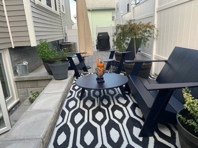 49 Albion St 1, Somerville, MA 02143