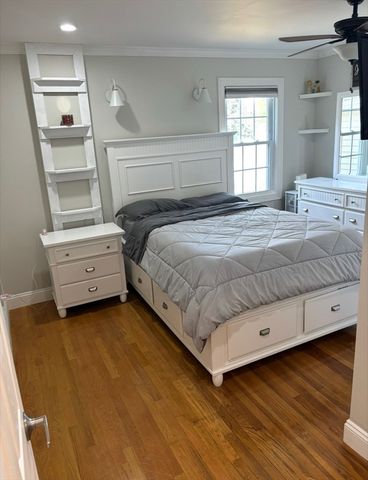 110 Grant Ave, Somerset, MA 02726