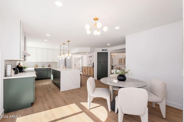 1926 E AUGUSTA Avenue, Phoenix, AZ 85020