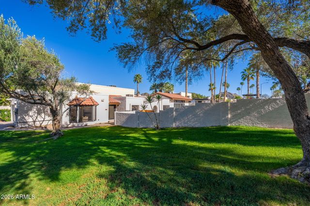 1926 E AUGUSTA Avenue, Phoenix, AZ 85020