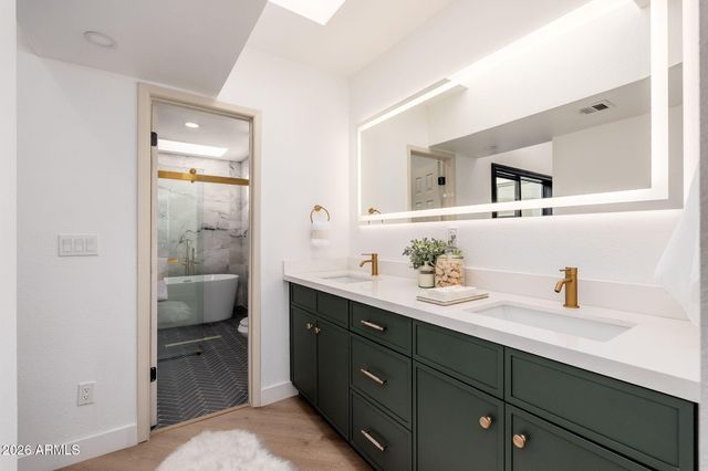 1926 E AUGUSTA Avenue, Phoenix, AZ 85020