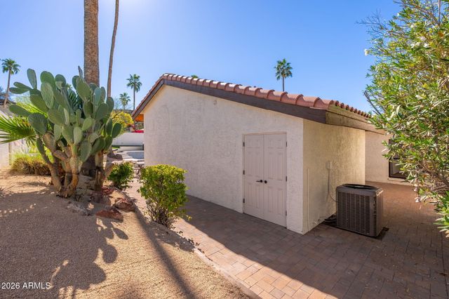 1926 E AUGUSTA Avenue, Phoenix, AZ 85020