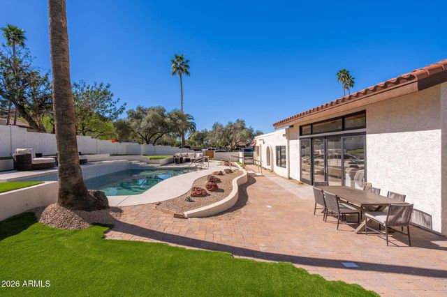 1926 E AUGUSTA Avenue, Phoenix, AZ 85020