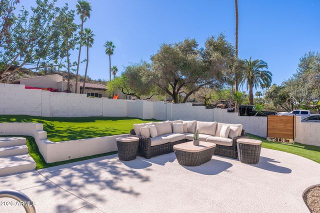 1926 E AUGUSTA Avenue, Phoenix, AZ 85020