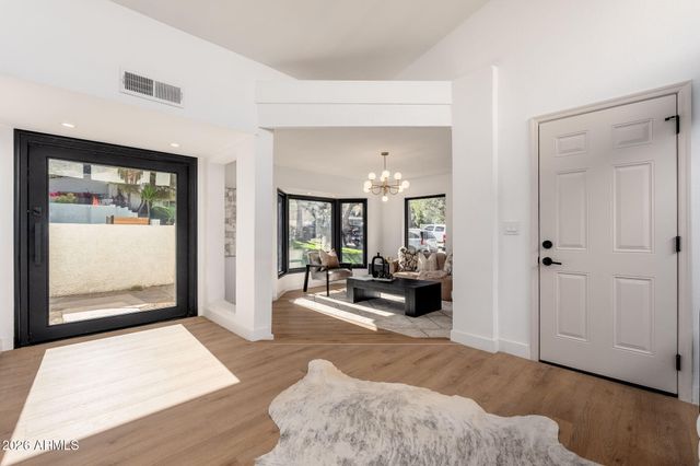 1926 E AUGUSTA Avenue, Phoenix, AZ 85020